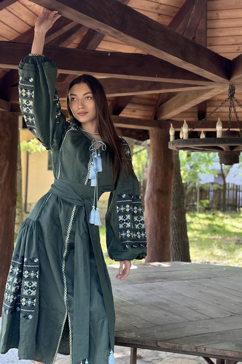 Women's linen embroidered dress Smaragd EMBROIDERED GEM