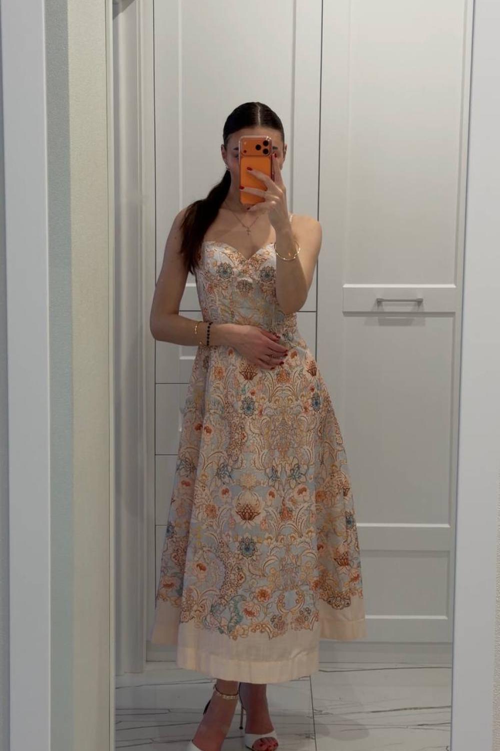 Short peach-colored party dress peach_dress