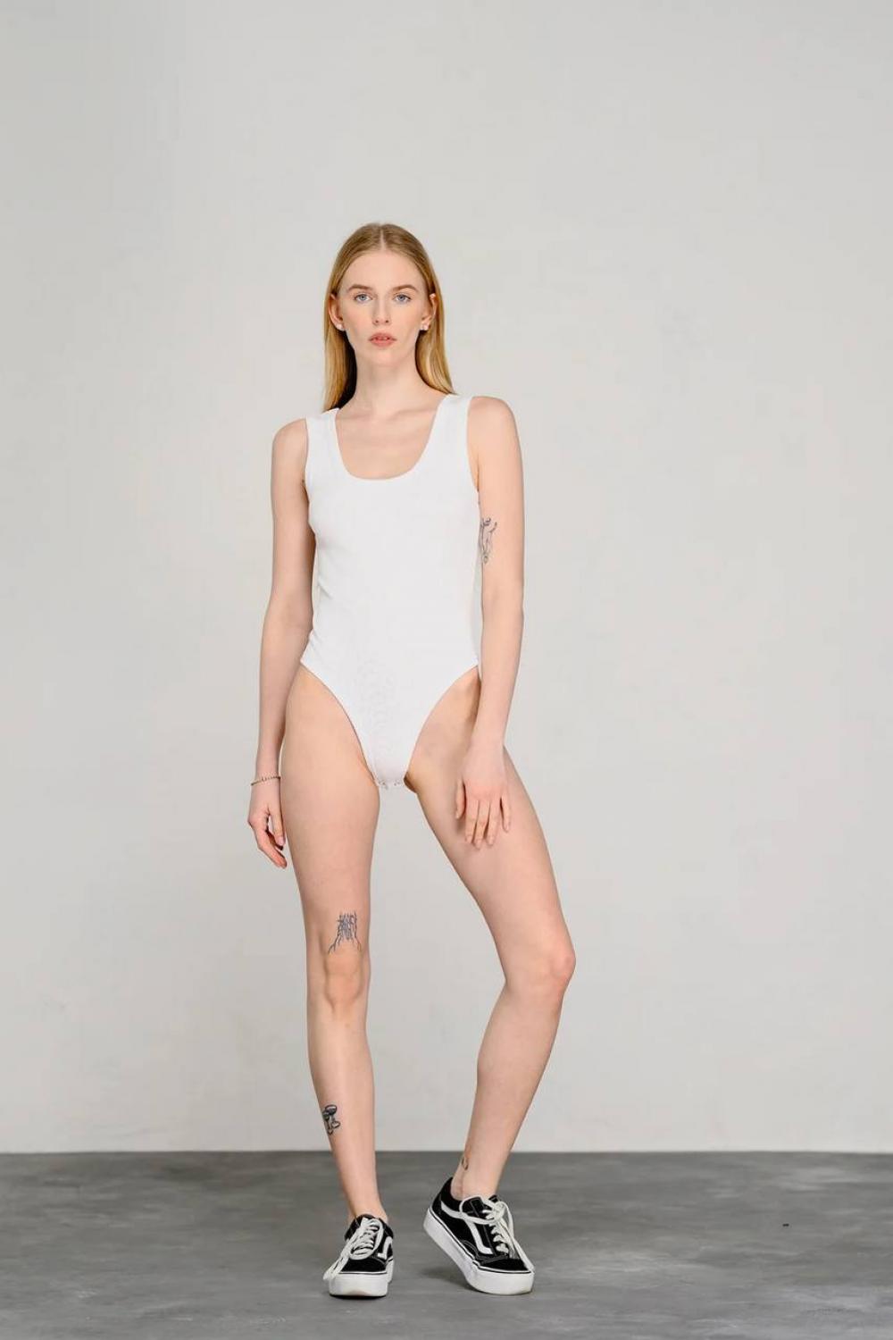 Body white classic 6457 AZURI