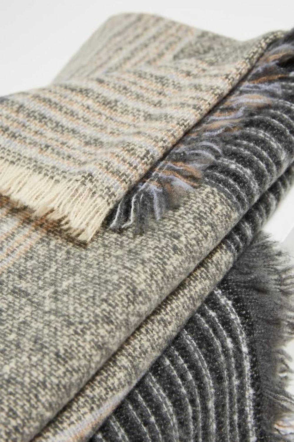 A grey scarf