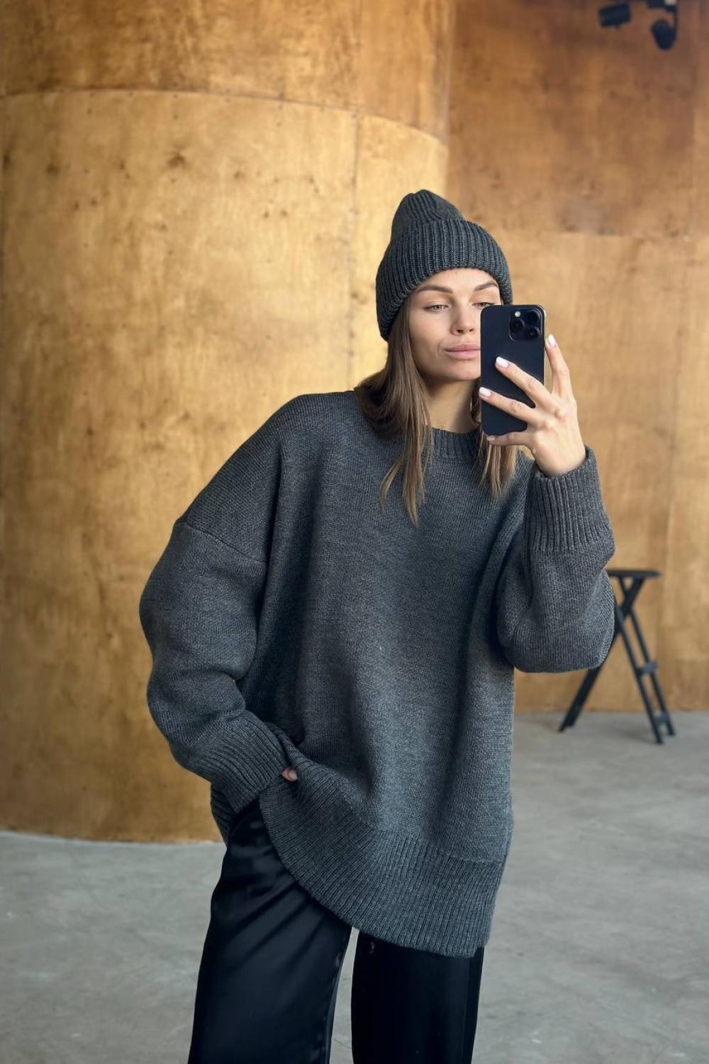 Графітовий светр oversized