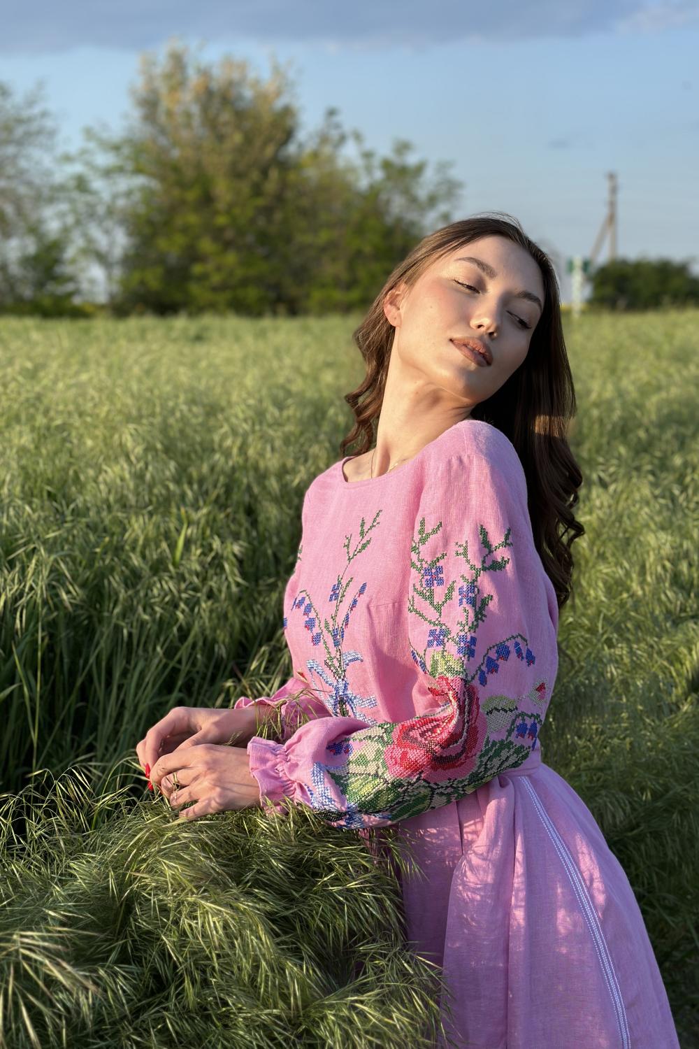 Сукня-вишиванка рожева Троянди