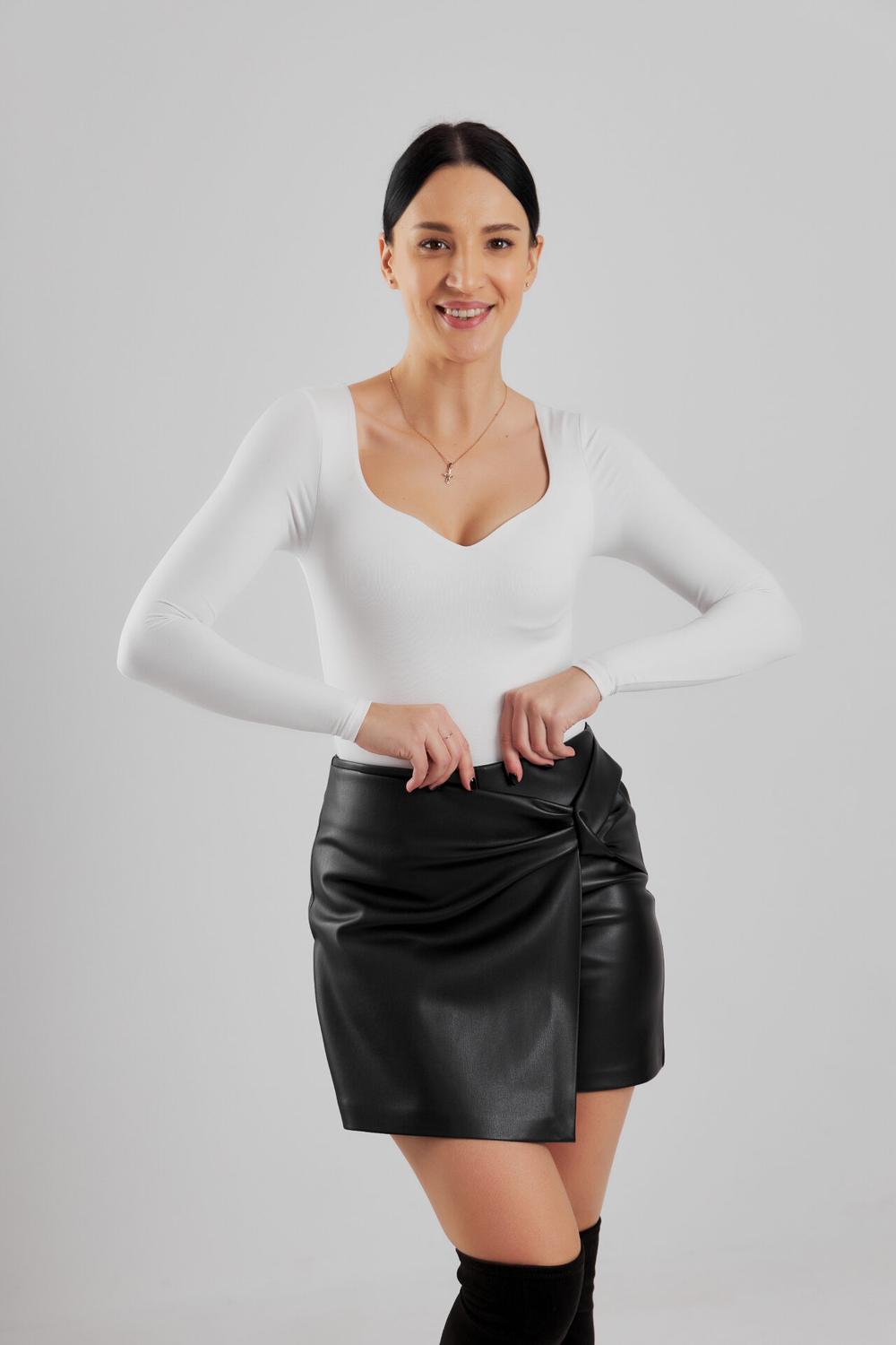 Shorts-skirt made of faux black leather Veronika M-236