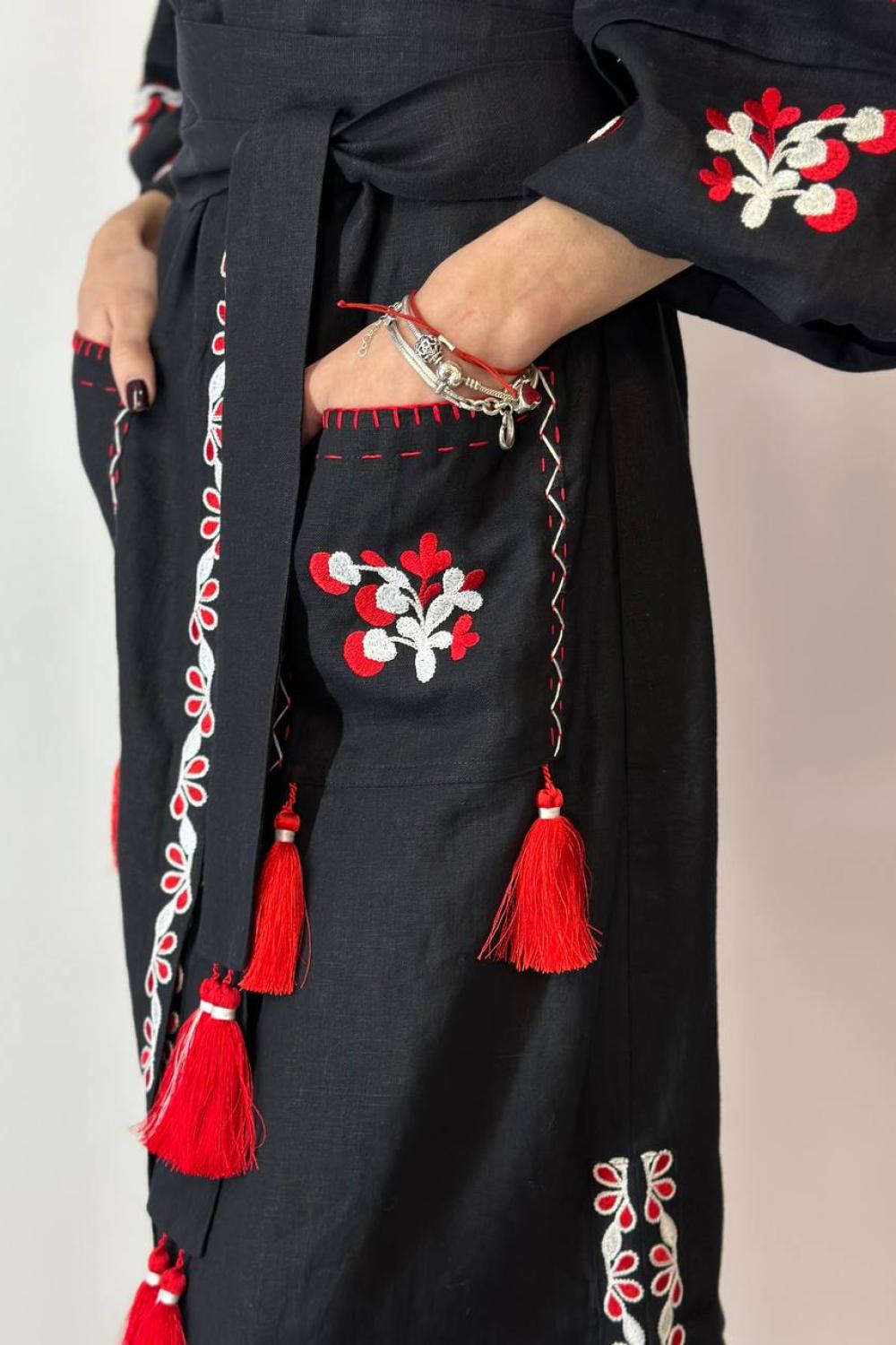 Cукня-вишиванка жіноча лляна чорна Мальва EMBROIDERED GEM