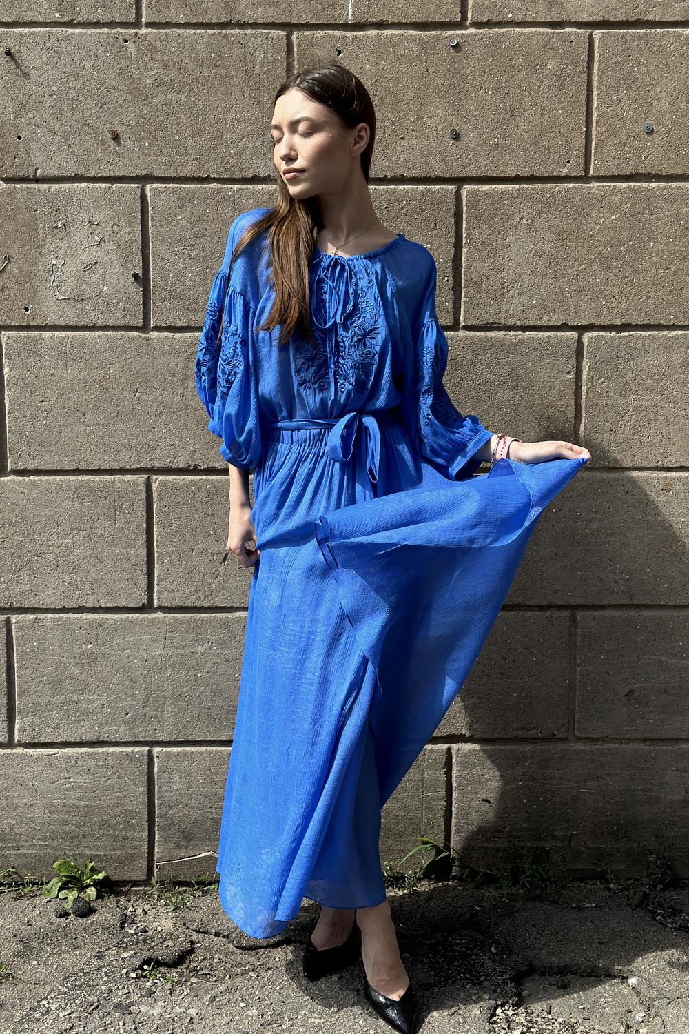 Dress with embroidery in electric color 07995 MAXA