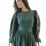 Green embroidered dress made of linen Memories EMBROIDERED GEM