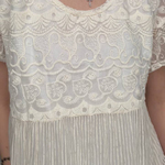 Milky-white lace mesh blouse blous_grid