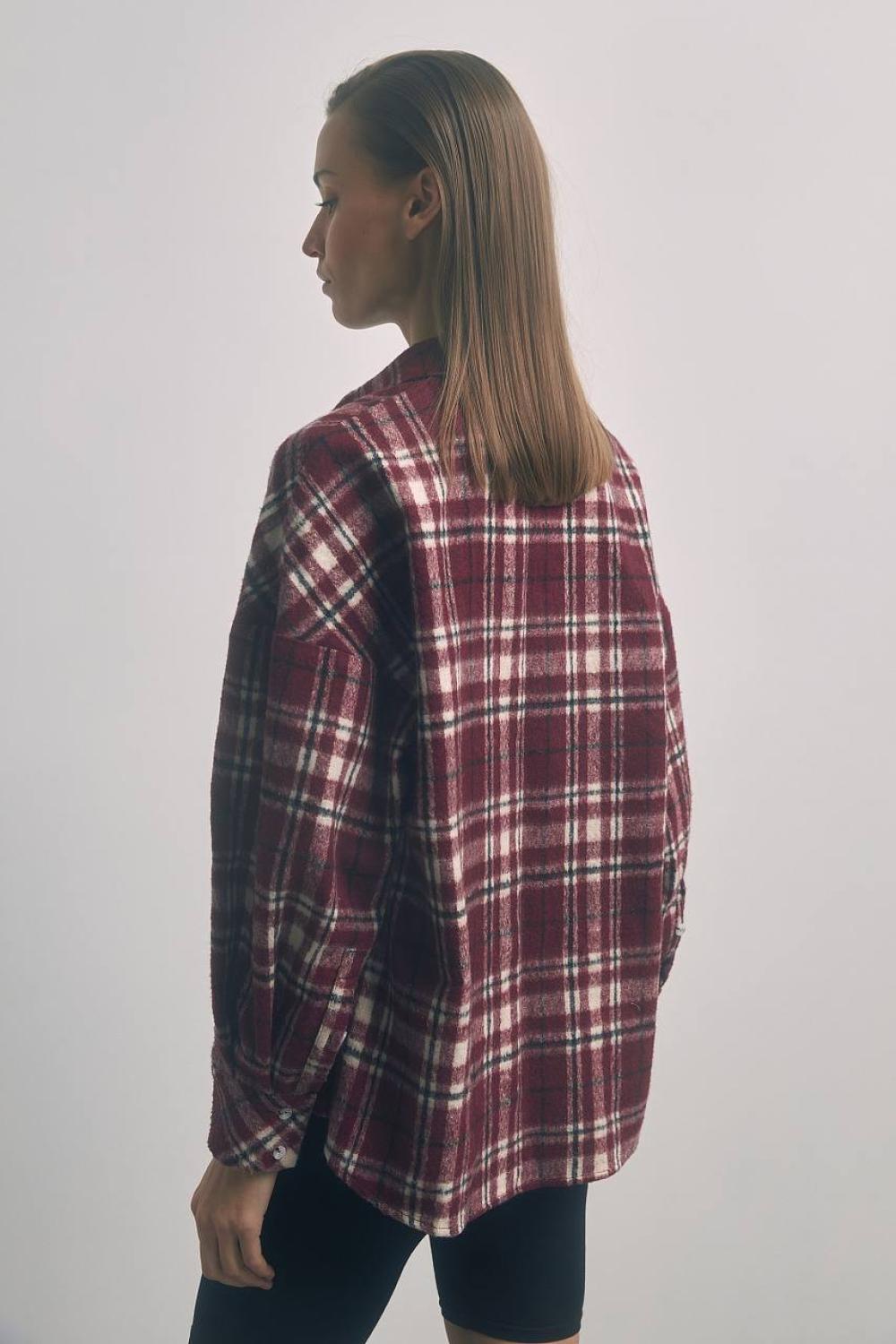 Stylish checkered shirt with patch pocket on the chest