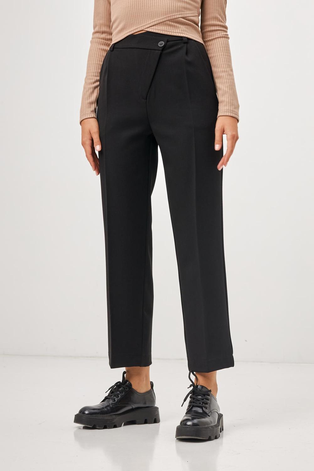 Pants with an asymmetric hem 487 ROY