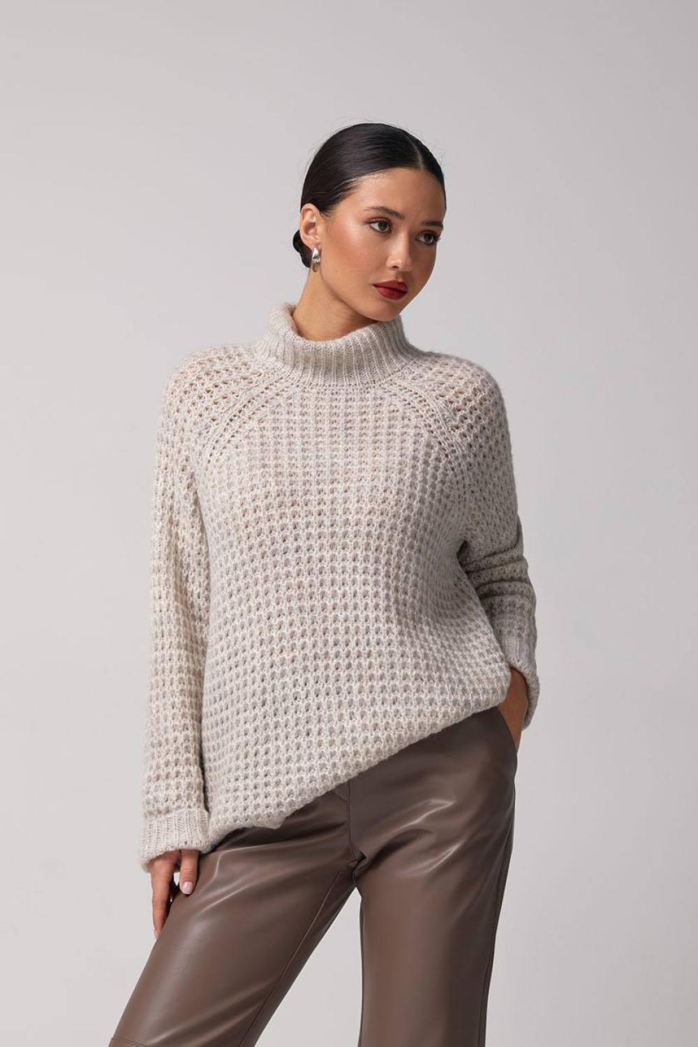 Milk sweater made of wool