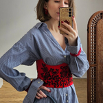 Red corset with black embroidery korset_red_black