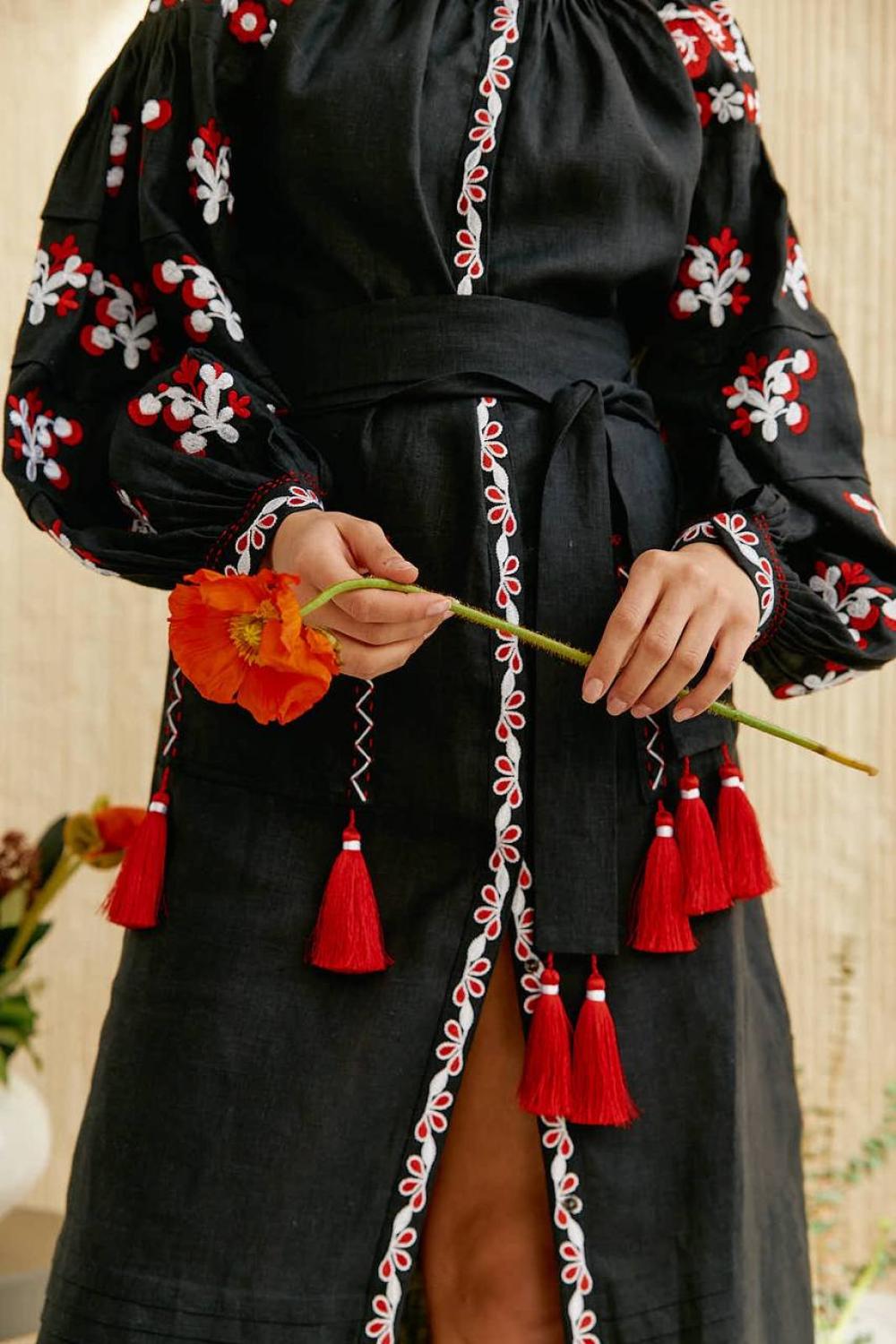 Cукня-вишиванка жіноча лляна чорна Мальва EMBROIDERED GEM