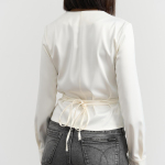 Fitted blouse made of silk fabric