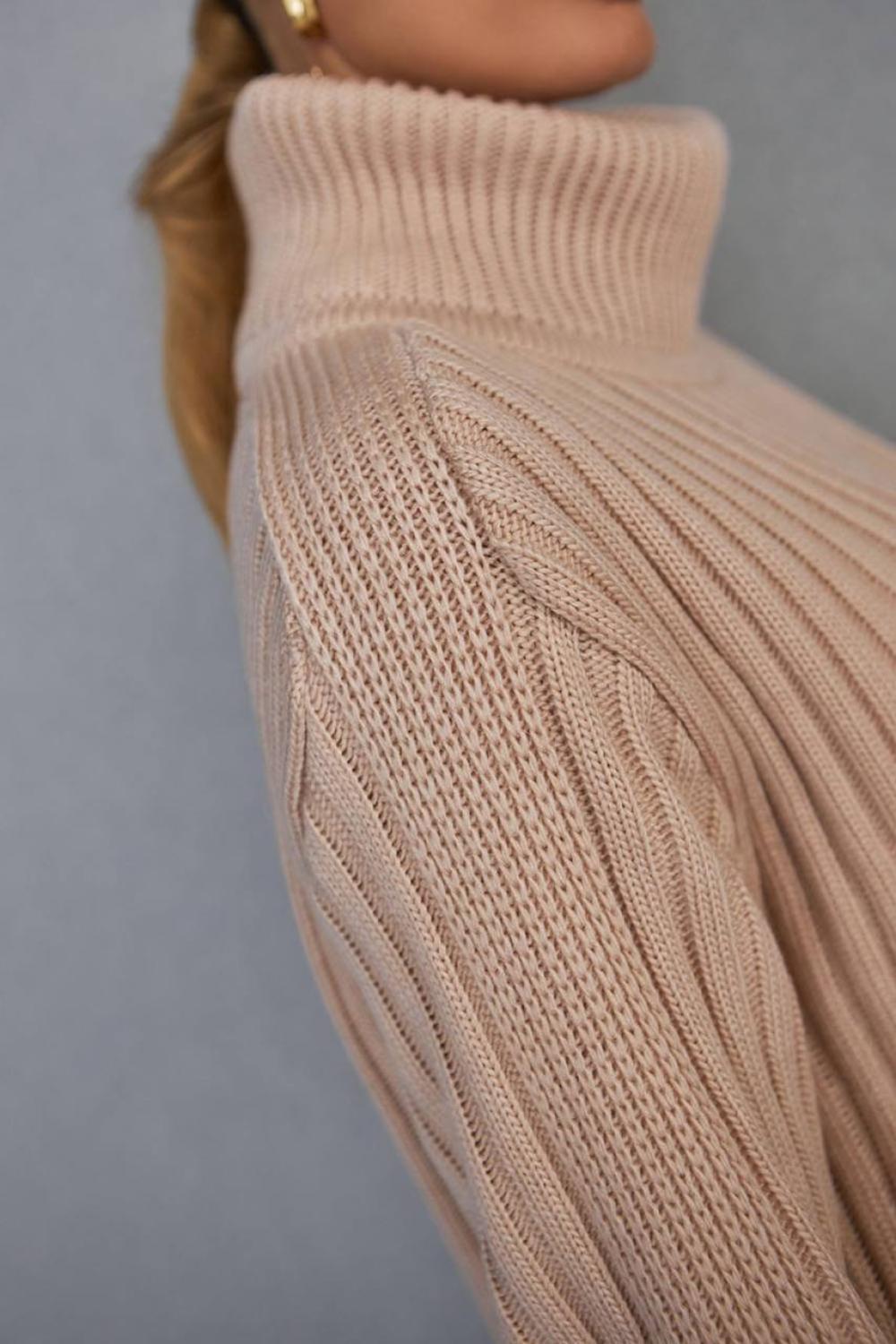 Tunic dress made of wool