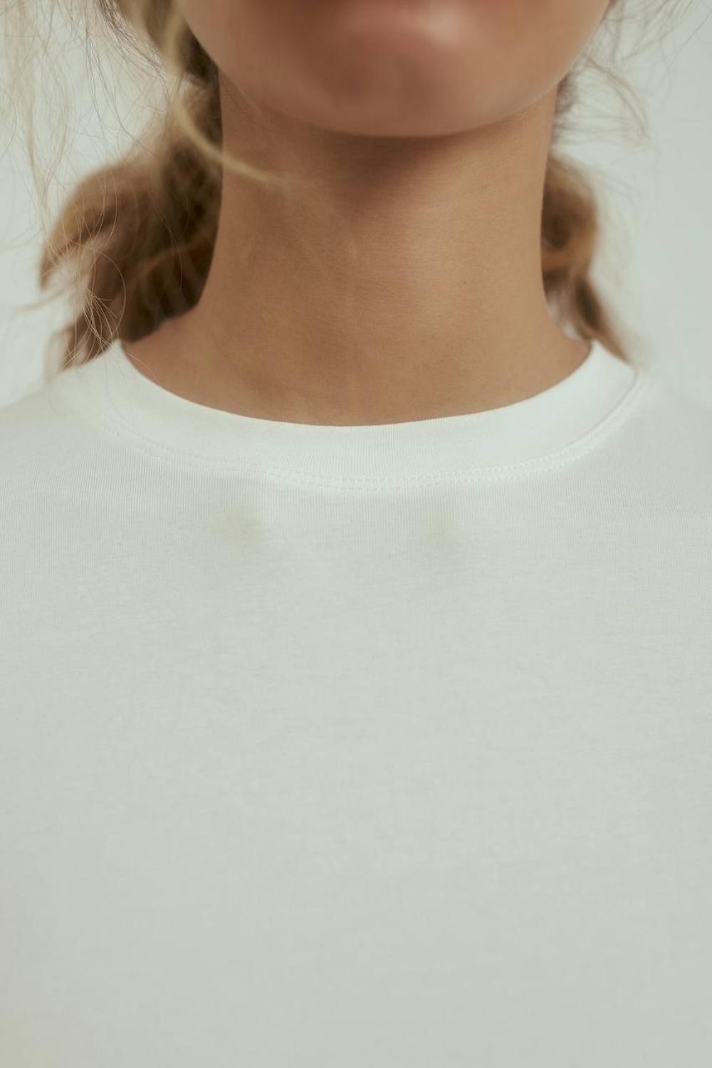 Basic milk longsleeve