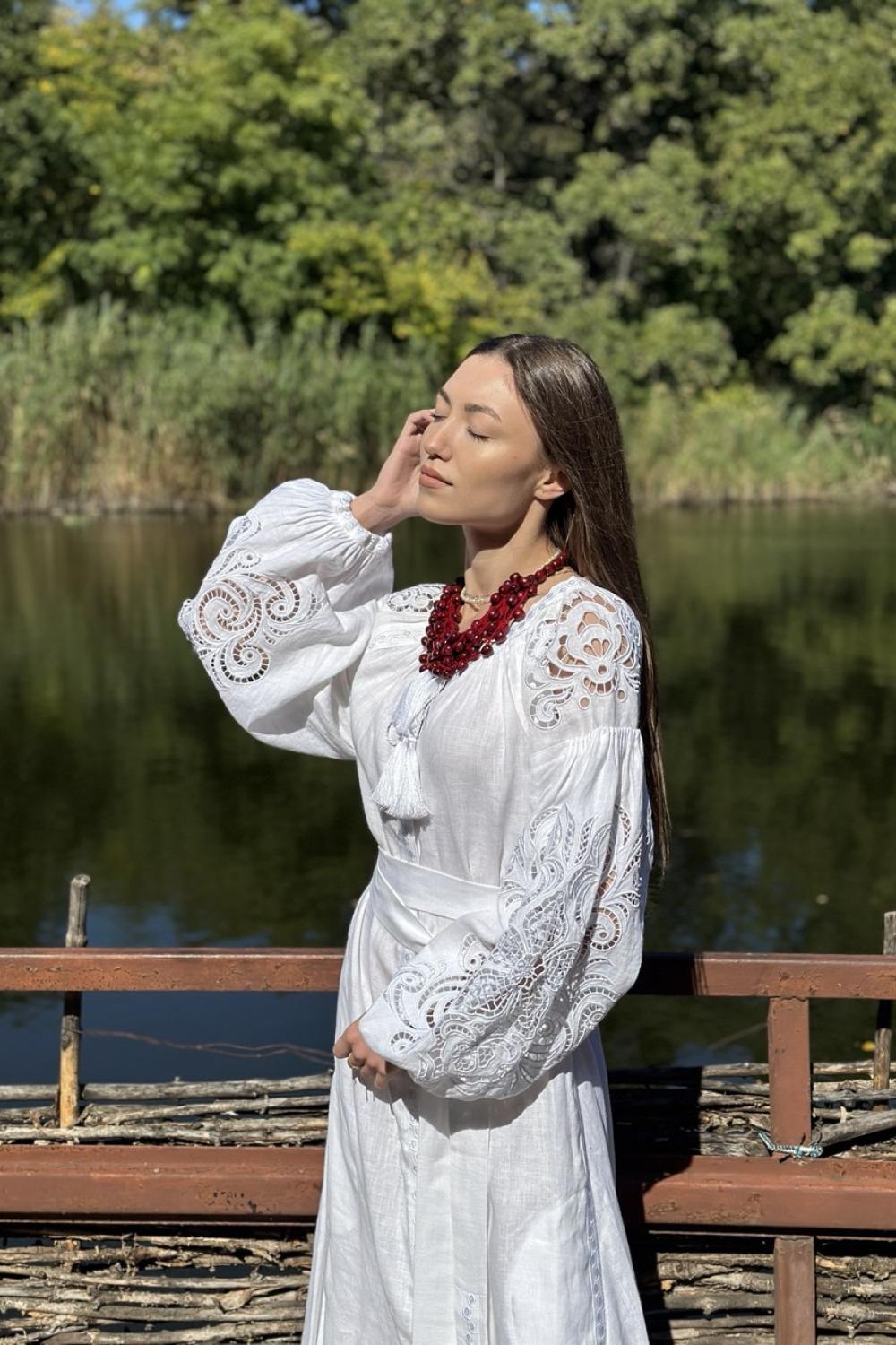 Намисто з дерева бордове