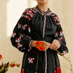 Cукня-вишиванка жіноча лляна чорна Мальва EMBROIDERED GEM