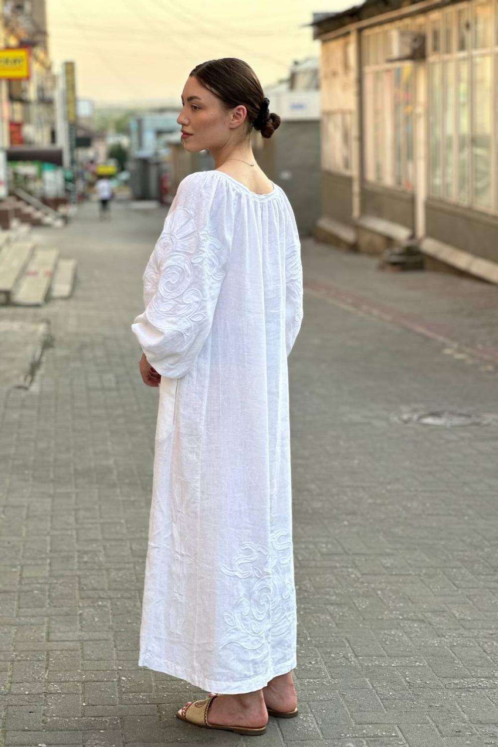 White long embroidered dress EMBROIDERED GEM