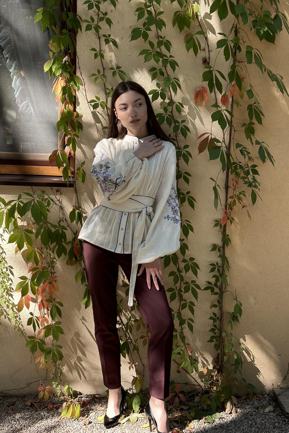 Вишиванка жіноча лляна Лаванда EMBROIDERED GEM