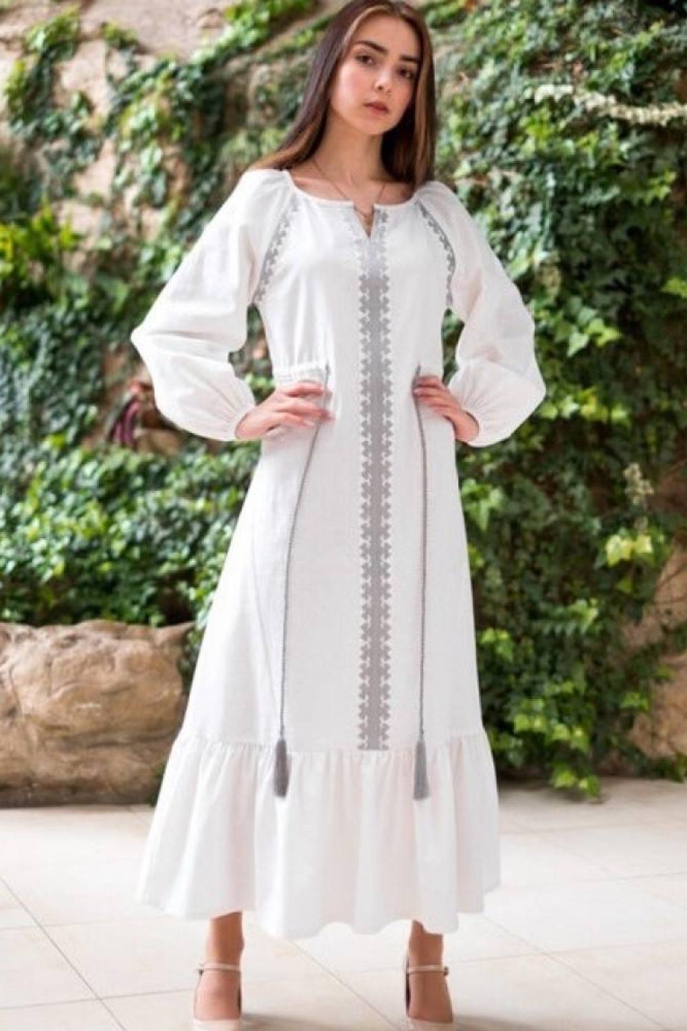 Embroidered dress white on white