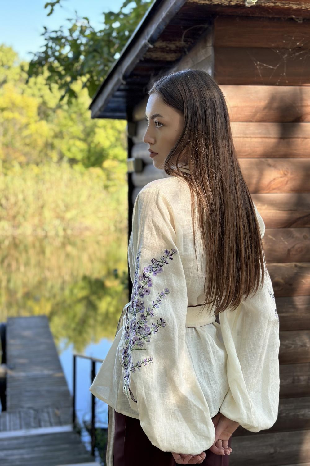 Вишиванка жіноча лляна Лаванда EMBROIDERED GEM