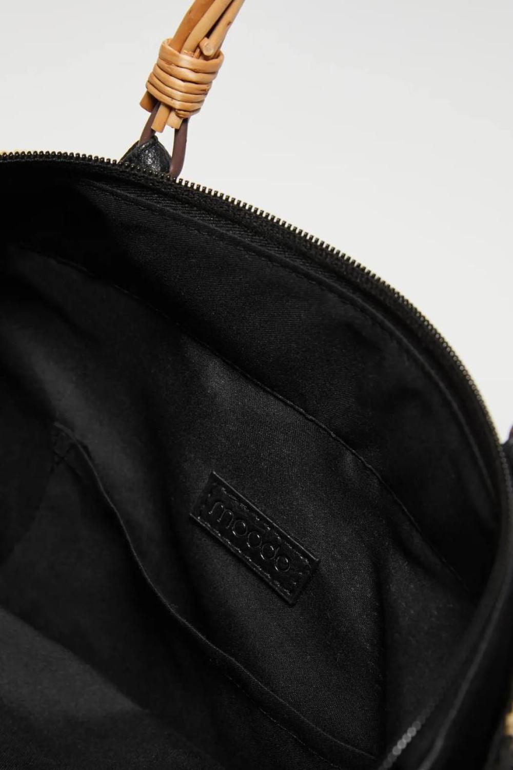 Black and white beach bag