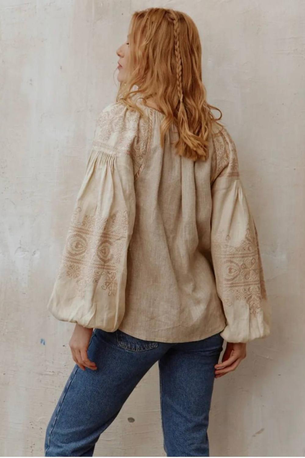 Вишиванка жіноча дизайнерська в бежевому кольорі Бохо EMBROIDERED GEM