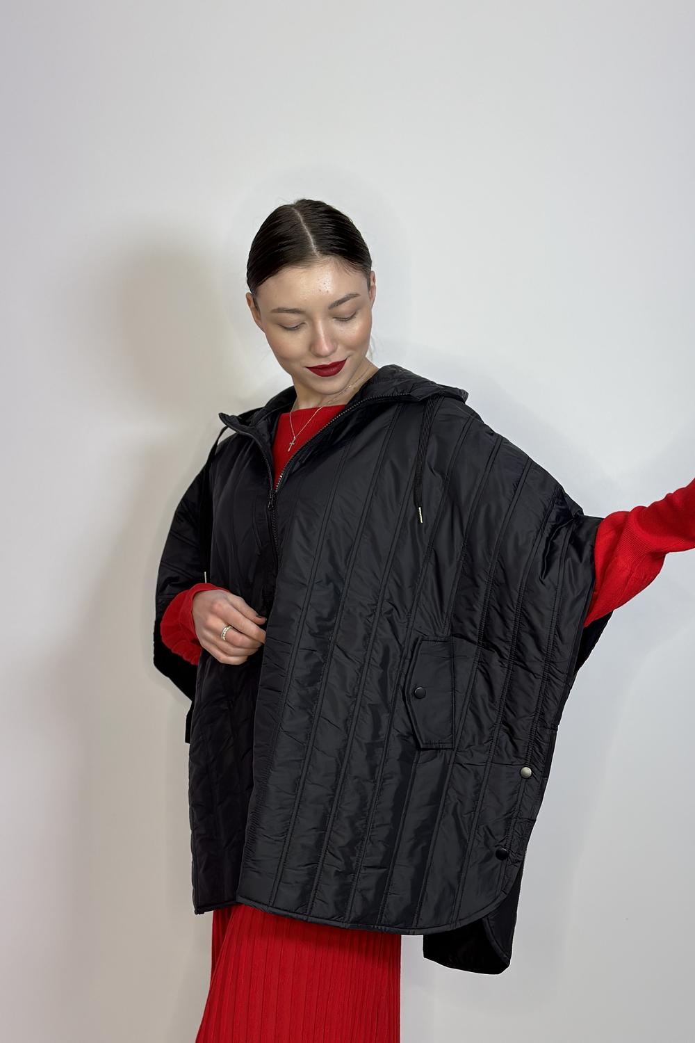 Куртка жіноча весняна чорна з вкороченим рукавом FW22-804 Marina V