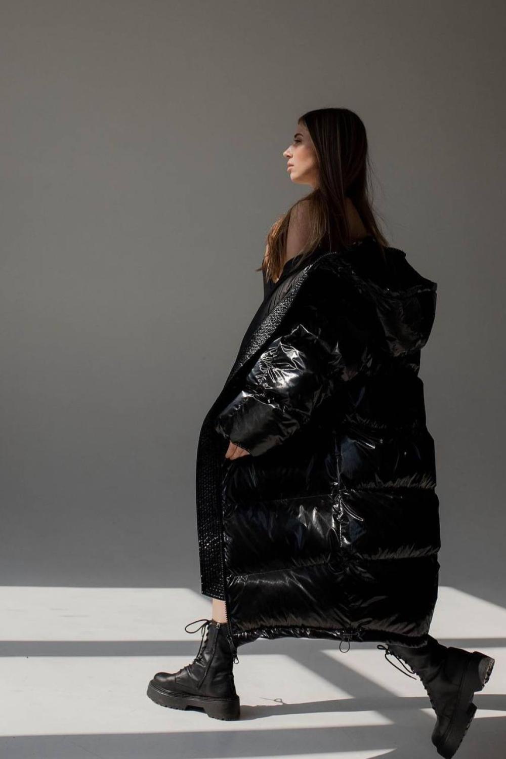 Black winter oversized down coat