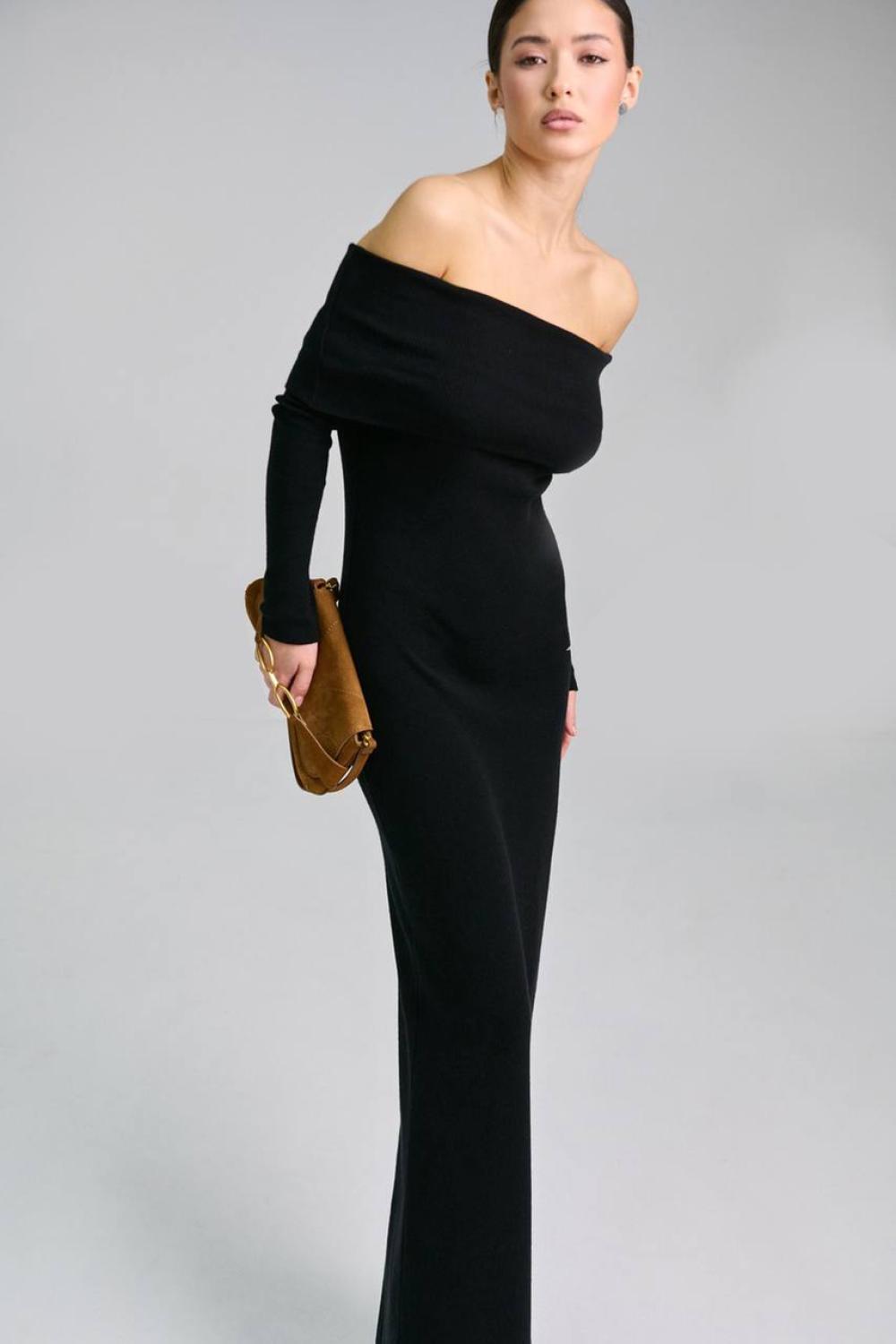 Knitted black dress with open shoulders