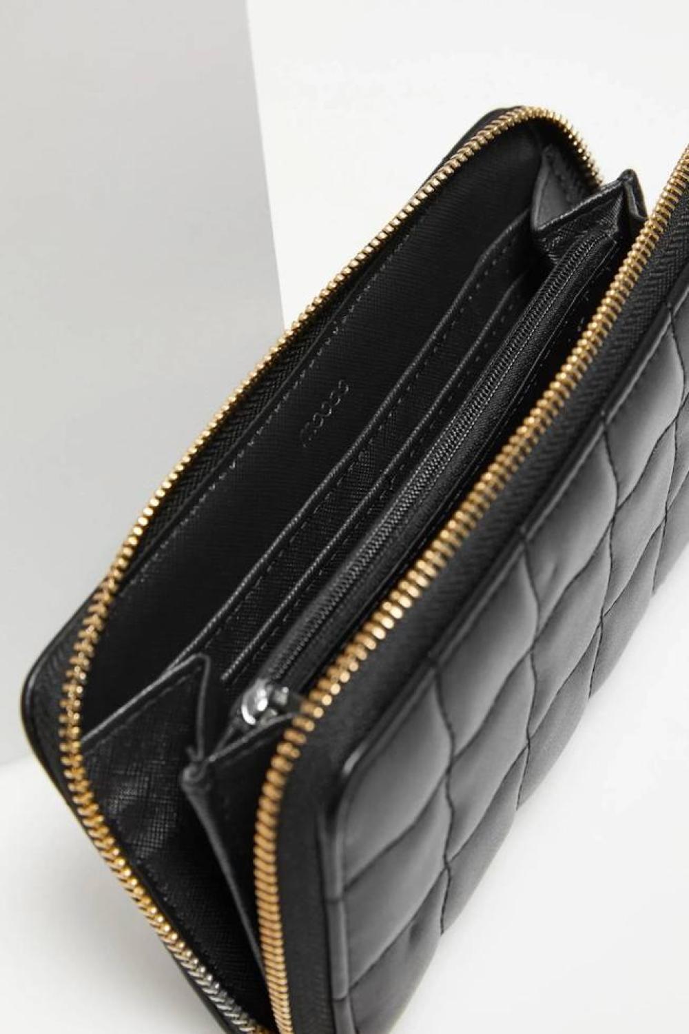 Women's wallet made of eco-leather