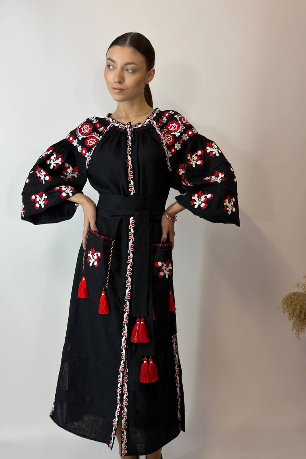 Cукня-вишиванка жіноча лляна чорна Мальва EMBROIDERED GEM
