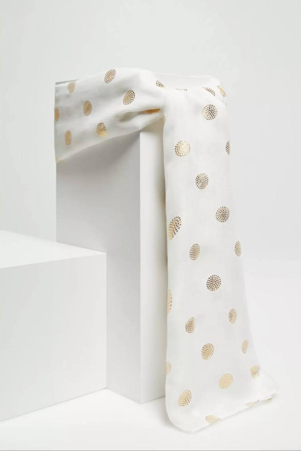 Light white scarf with gold print MOODO