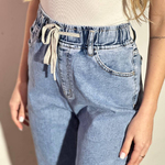 Blue jeans with elastic band