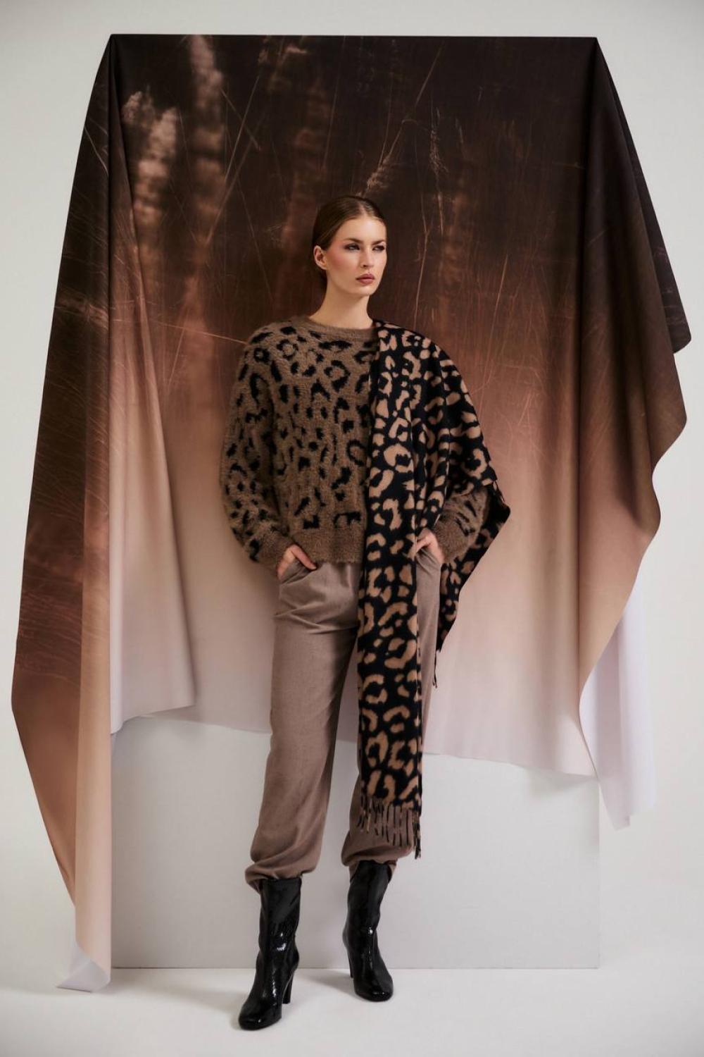 Brown sweater with leopard print Z-SW-4857-L-realiz