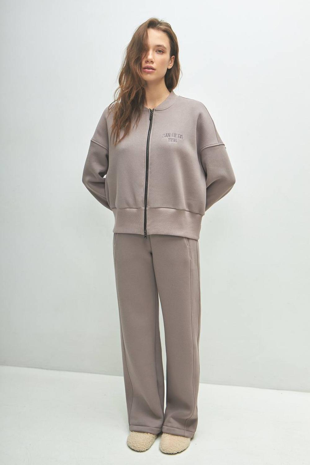 Tracksuit in cappuccino color