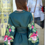 Вишиванка смарагдова дизайнерська на запах EMBROIDERED GEM