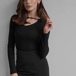 Women's longsleeve with a neckline with a black Roy