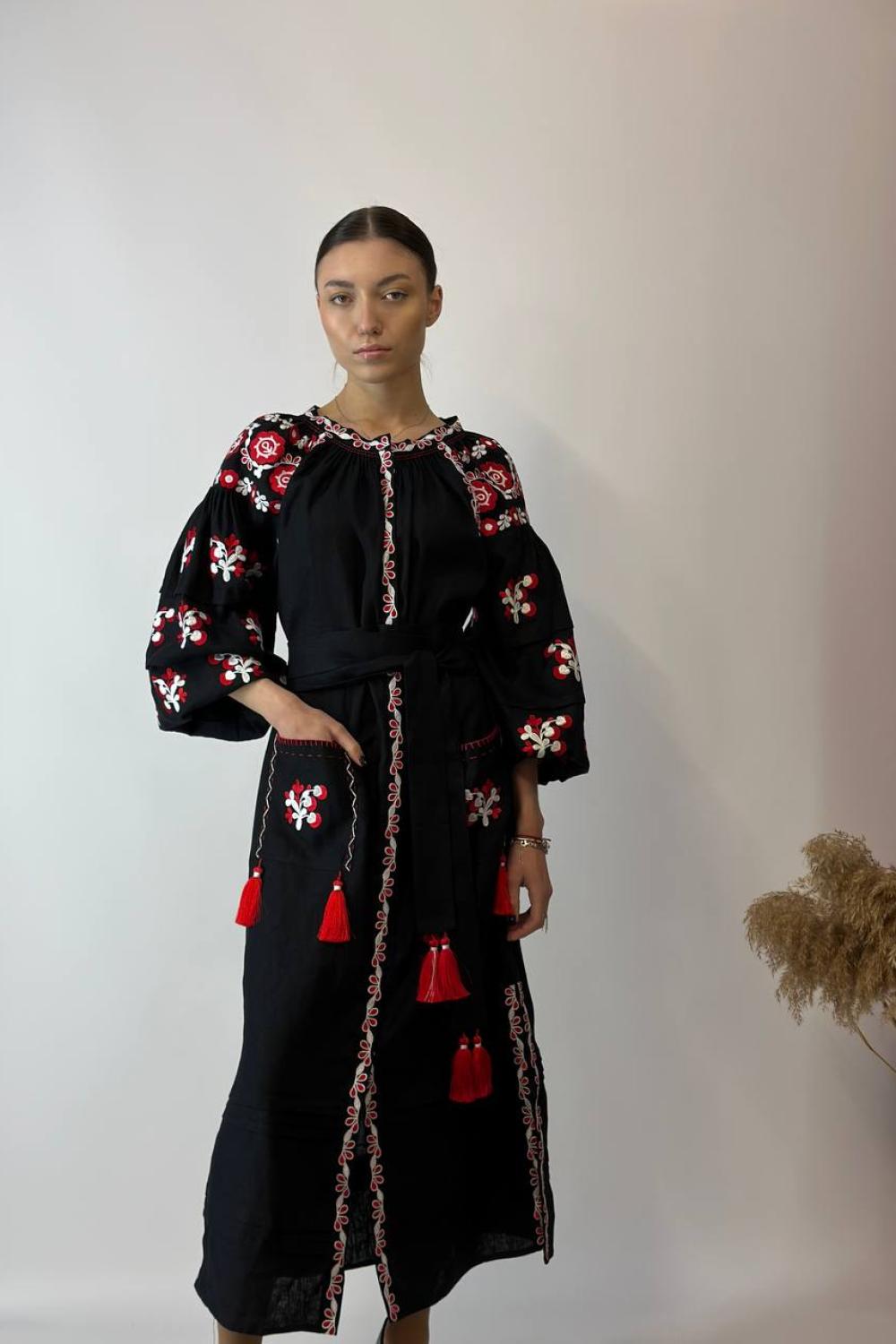 Cукня-вишиванка жіноча лляна чорна Мальва EMBROIDERED GEM