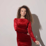 Червона святкова сукня з розрізом