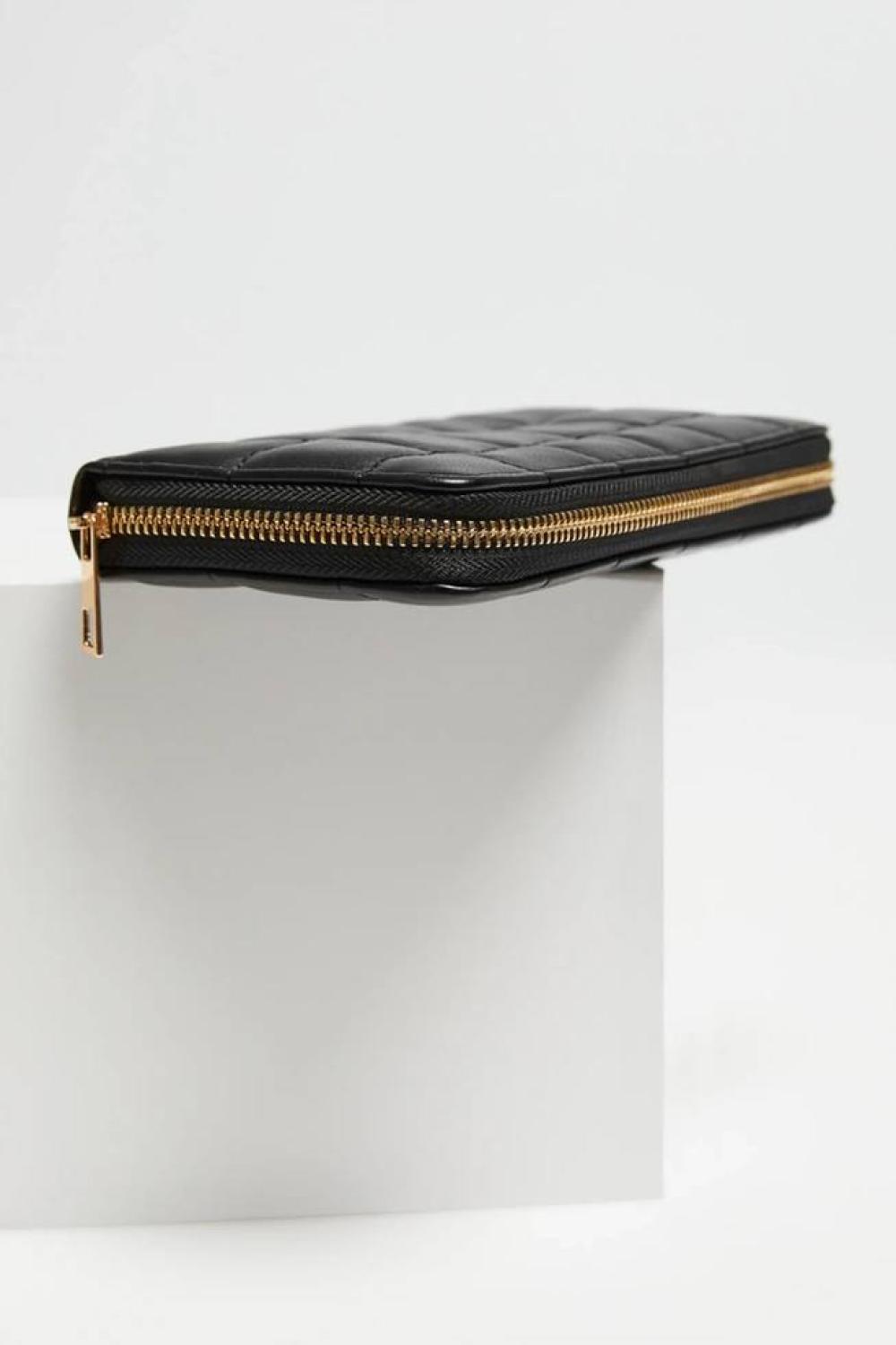Women's wallet made of eco-leather