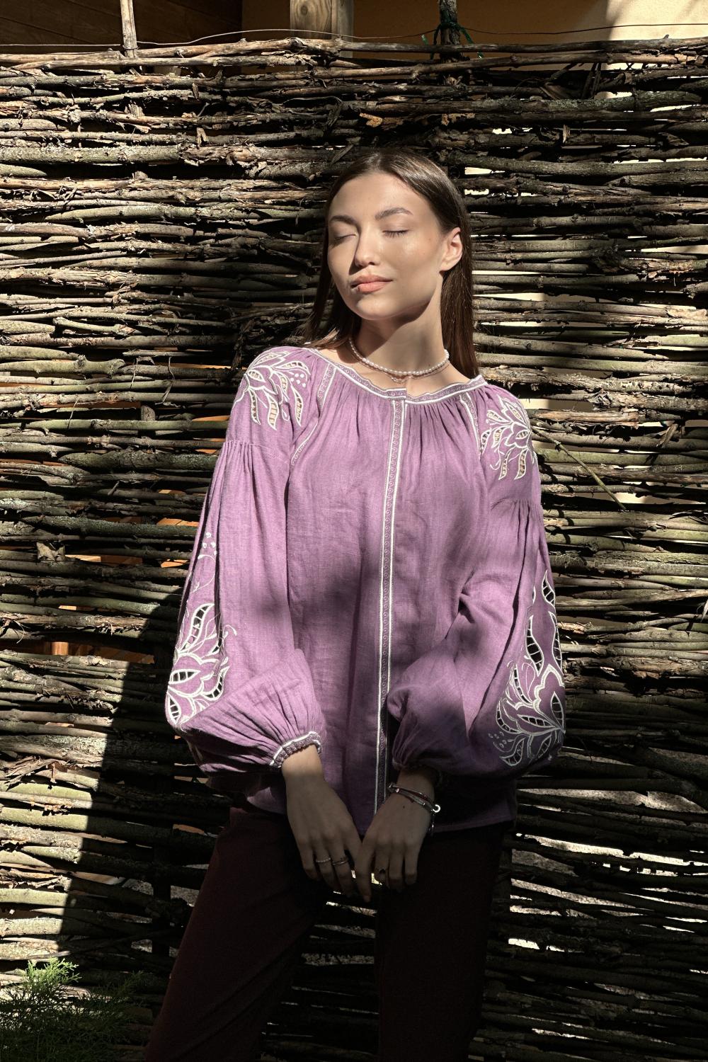 Вишиванка жіноча лляна лілова EMBROIDERED GEM