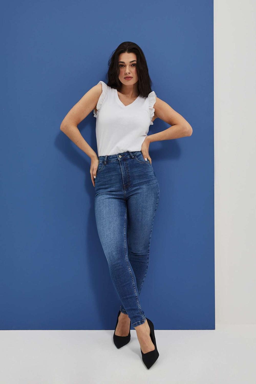 T-shirt white with a frill L-TS-4029 Moodo