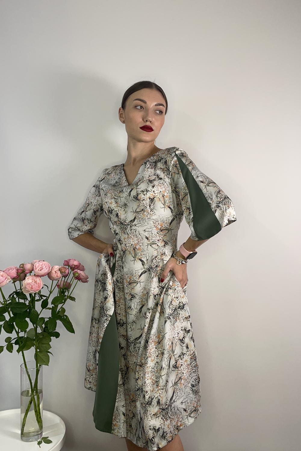 Сукня міді легка квіткова Berdichevski