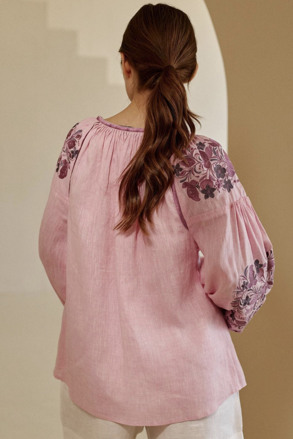 Вишиванка жіноча лляна рожева Петриківська EMBROIDERED GEM