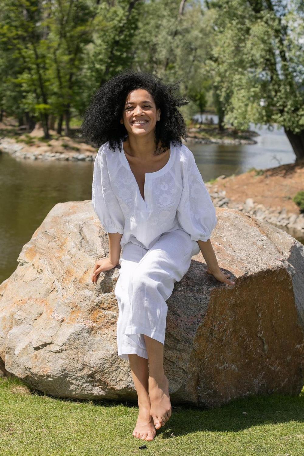 Women's embroidered white linen MAXA
