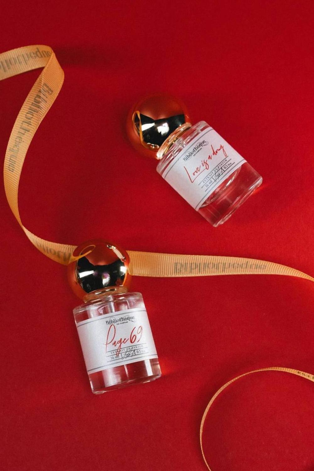Parfum women's  water Love is a drug by Bibliotheque de Parfum unisex