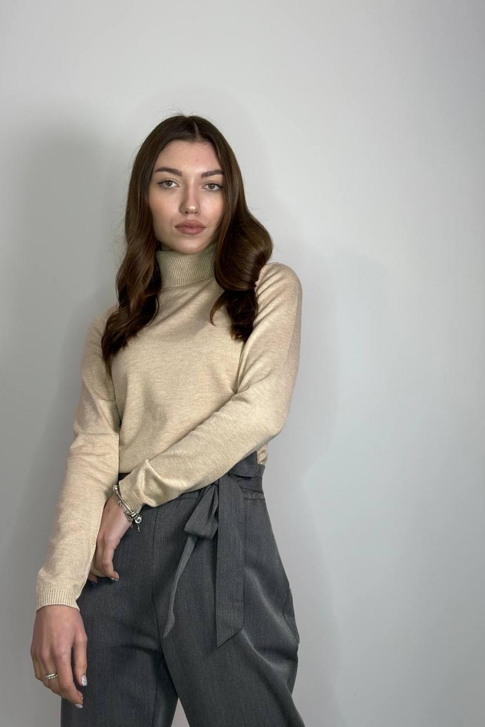 Гольф бежевий FW22-001 MARINA V