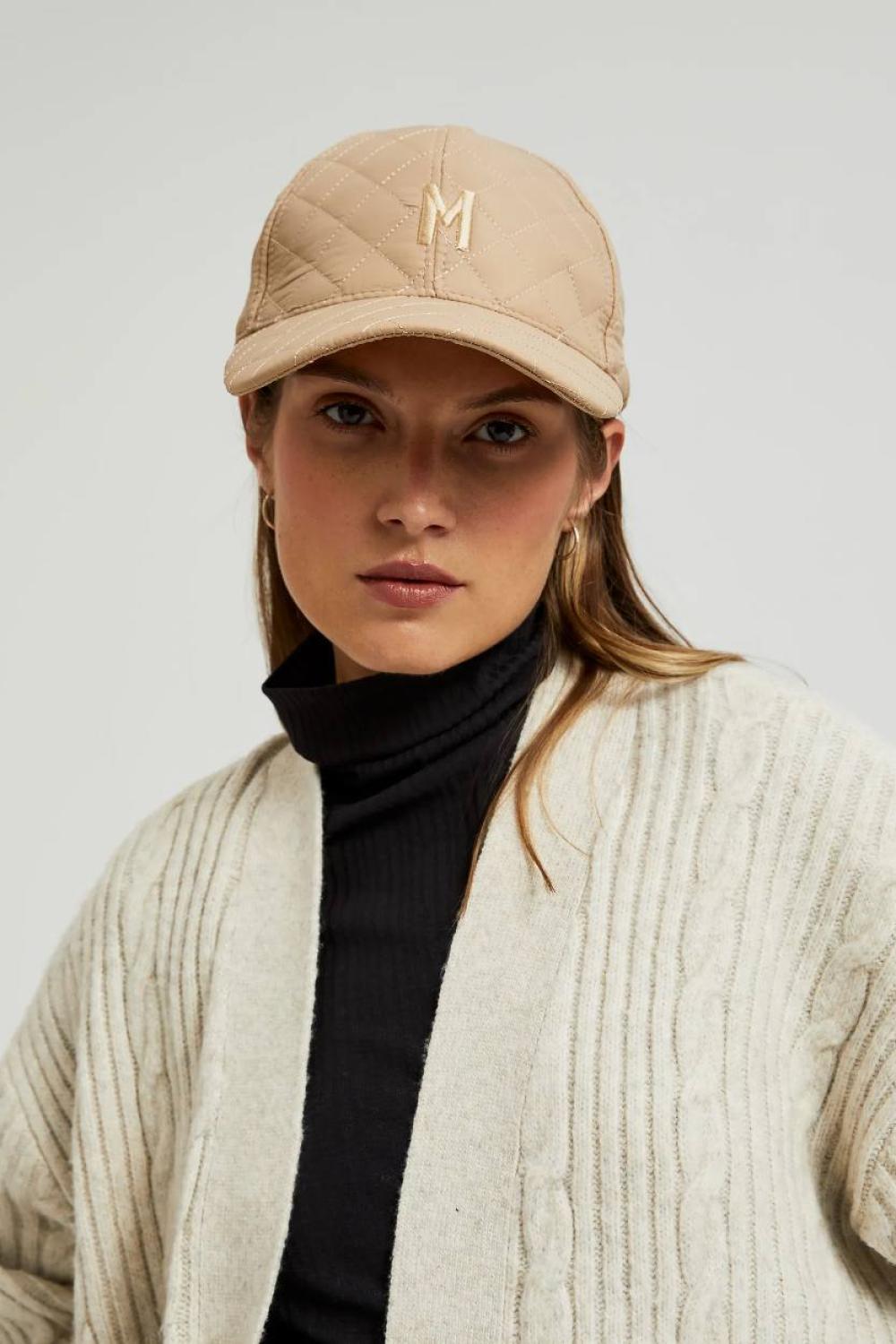 A beige hat