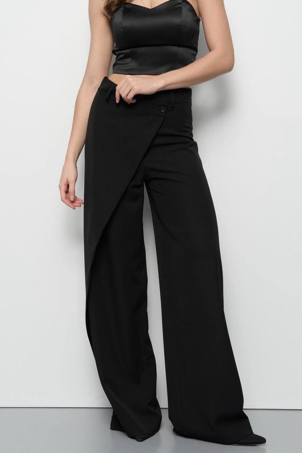 Classic black pants with a scent